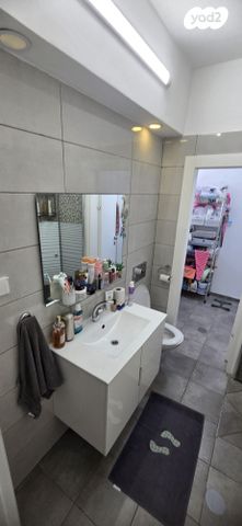 דירה, שדרות בר אילן 1, לב העיר, בת ים