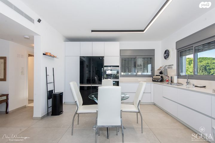 גג/ פנטהאוז, בנימין ד'ישראלי, אחוזה, חיפה