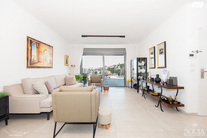 גג/ פנטהאוז, בנימין ד'ישראלי, אחוזה, חיפה