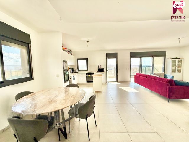 גג/ פנטהאוז, שדרות בן גוריון, פסגות אפק, ראש העין