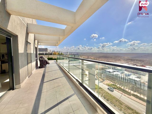 גג/ פנטהאוז, שדרות בן גוריון, פסגות אפק, ראש העין