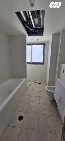 דירה, הרצליה