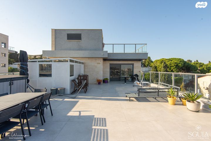 גג/ פנטהאוז, בנימין ד'ישראלי, אחוזה, חיפה