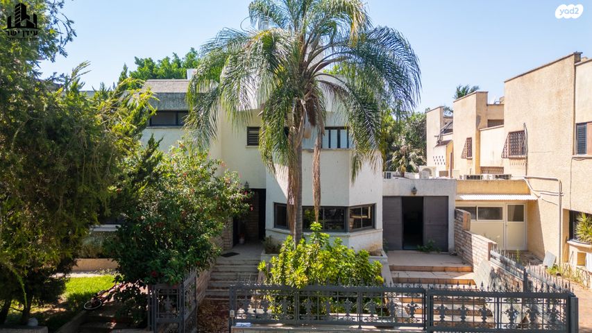 בית פרטי/ קוטג', פרץ ברנשטיין 66, רמת חן, רמת גן