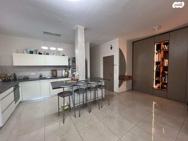 דירה, מנדלי מוכר ספרים 9, קרית ים  א', קרית ים