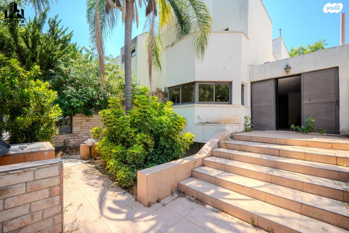 בית פרטי/ קוטג', פרץ ברנשטיין 66, רמת חן, רמת גן