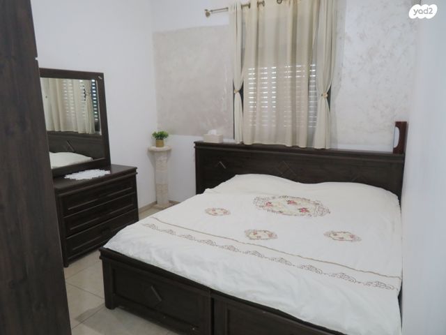 דירת גן, רכסים