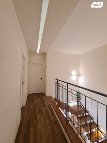 דו משפחתי, שאר העיר, גן יבנה