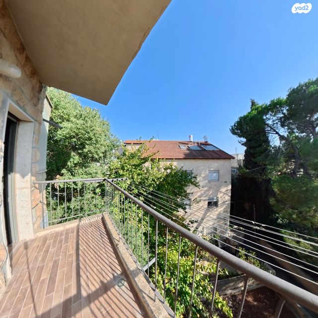 דירה, אלעזר המודעי, המושבה היוונית, ירושלים