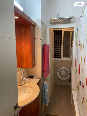 דירה, גבעת הרמבם, גבעתיים