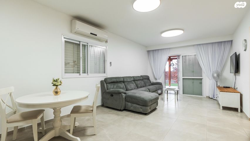 בית פרטי/ קוטג', מיתר / כרמית