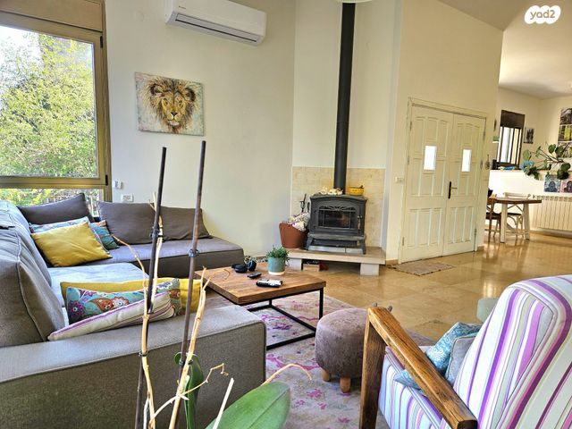 בית פרטי/ קוטג', כפר ורדים