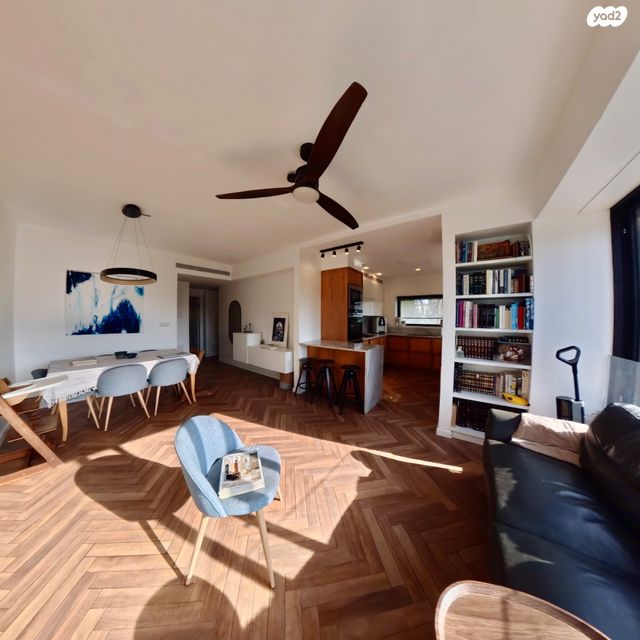 דירה, אלעזר המודעי, המושבה היוונית, ירושלים