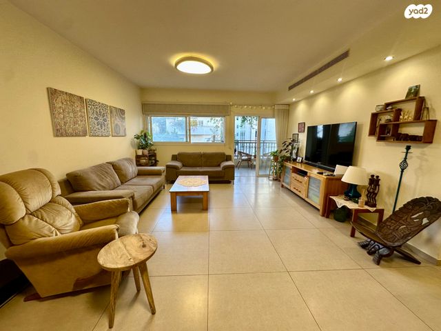 דירה, ביאליק, ארלוזורוב, כפר סבא