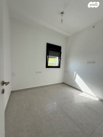 דירה, הקוממיות 16, דרום חדש, פארק הים, בת ים