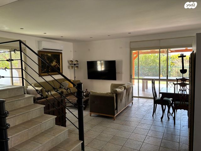 בית פרטי/ קוטג', בני דרור