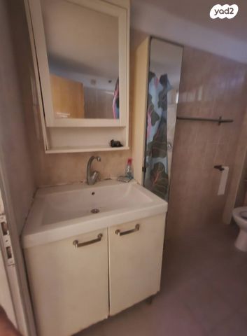 דירה, אח"י דקר, נווה שרת, תל אביב יפו