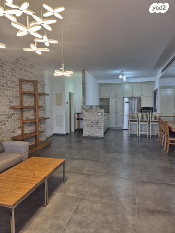 פרופ' יובל נאמן 