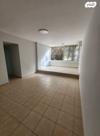 דירה, רמה, נווה שרת, תל אביב יפו