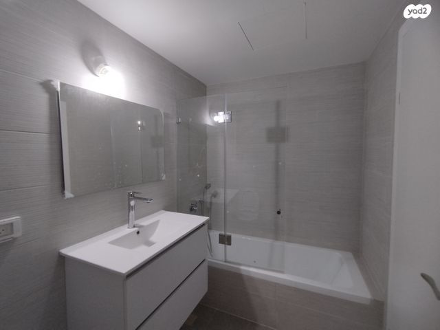 דירה, בר אילן 45, נווה דוד רמז, רעננה