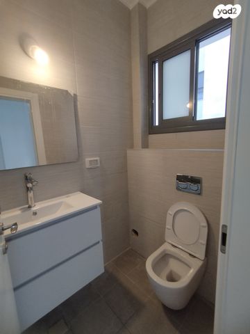 דירה, בר אילן 45, נווה דוד רמז, רעננה