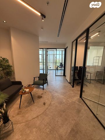 חלל עבודה משותף