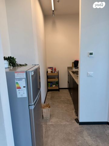 חלל עבודה משותף, חולון