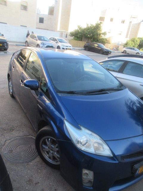 טויוטה פריוס