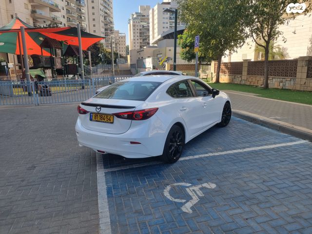 מאזדה 3