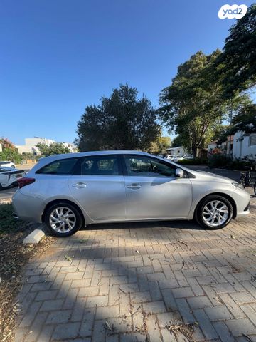 מודעת רכב טויוטה אוריס