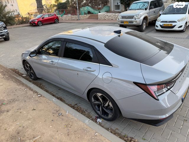 יונדאי אלנטרה