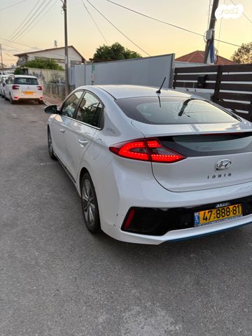 יונדאי איוניק