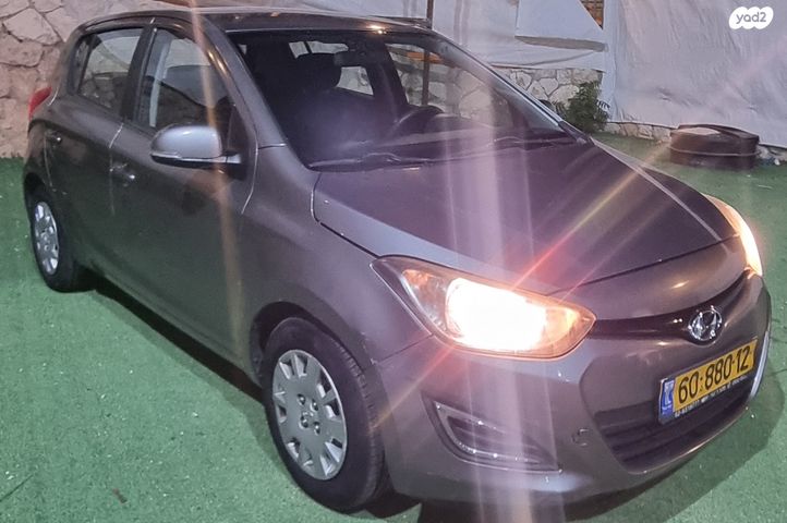 מודעת רכב יונדאי i20
