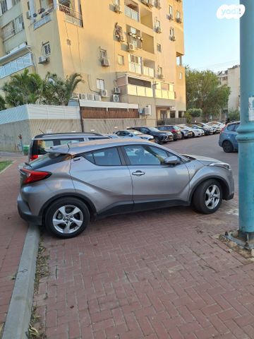 טויוטה C-HR