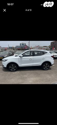 מודעת רכב אם ג'י ZS