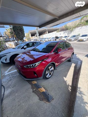 מודעת רכב ג׳ילי Geometry C