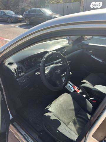 טויוטה קורולה