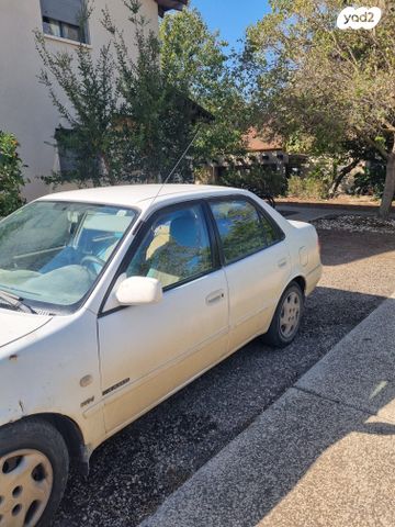 טויוטה קורולה