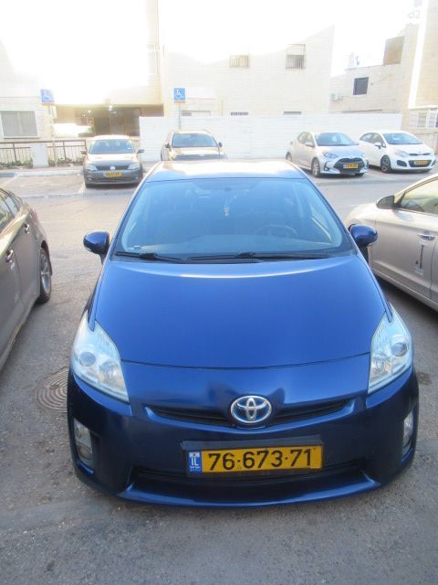 טויוטה פריוס