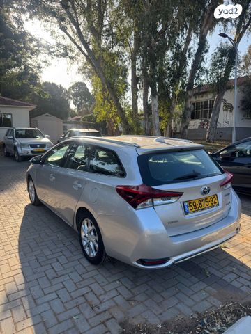 טויוטה אוריס