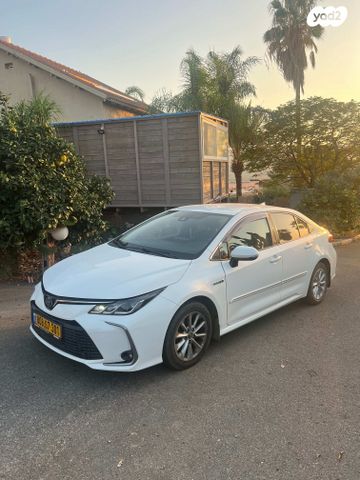 טויוטה קורולה