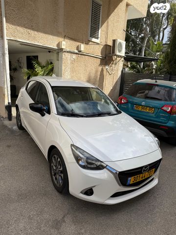 מודעת רכב מאזדה 2