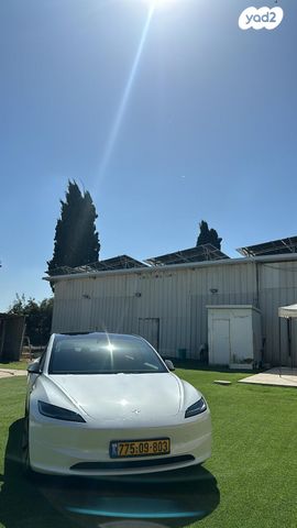 טסלה מודל 3
