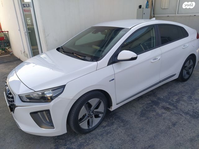 יונדאי איוניק