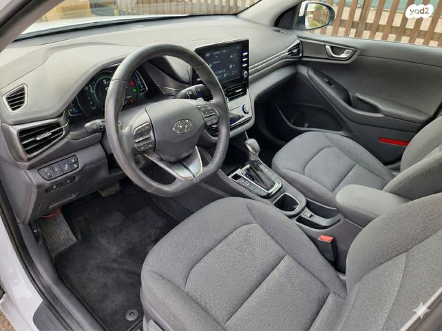 יונדאי איוניק