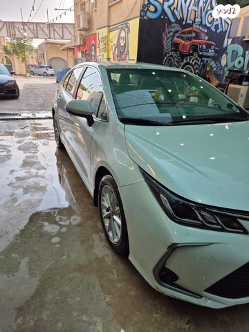 טויוטה קורולה