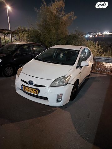 מודעת רכב טויוטה פריוס