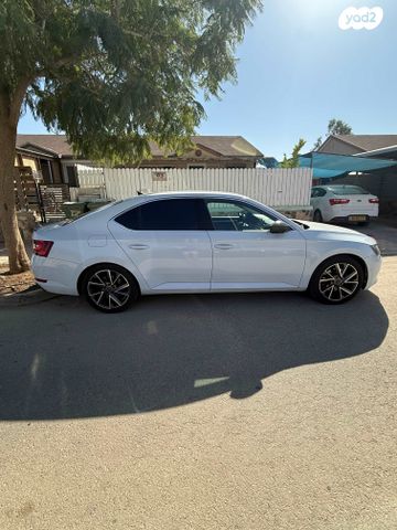 מודעת רכב סקודה סופרב