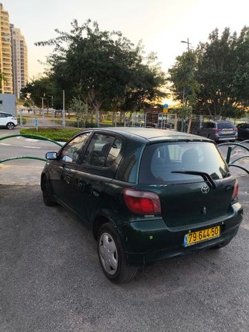 טויוטה יאריס