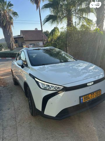 מודעת רכב ג׳ילי Geometry C